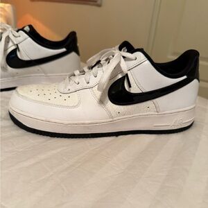 Nike Air Force 1 '07 LV8 EMB "World Champ" White Black DR9866-100 Men's 10.5